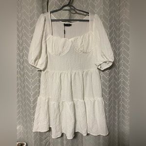 Pretty Little Thing- White, crinkle, underbust detail, tiered dress